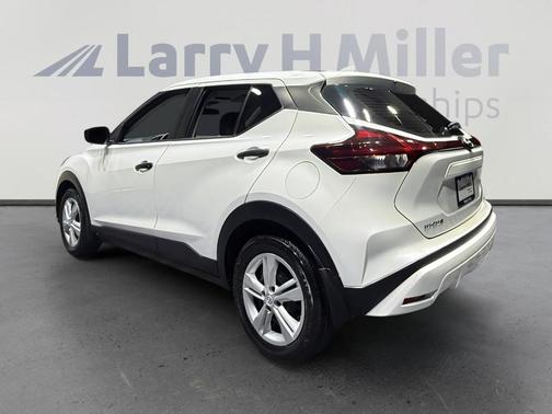 Fresh Powder 2025 Nissan Kicks Play S