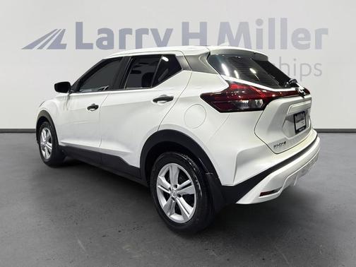 Fresh Powder 2025 Nissan Kicks Play S