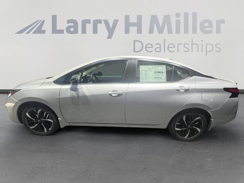 2025 Nissan Versa 1.6 SR