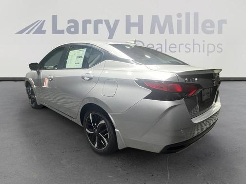 2025 Nissan Versa 1.6 SR