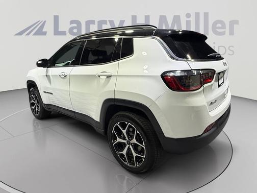 Bright White Clearcoat 2025 Jeep Compass Limited