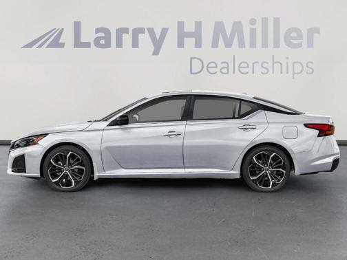 Gray Sky Pearl 2026 Nissan Altima SR