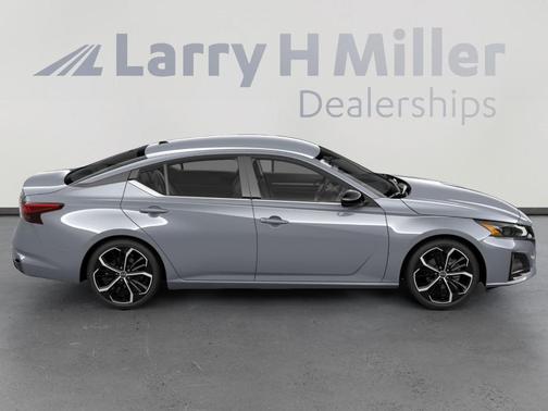 Gray Sky Pearl 2026 Nissan Altima SR