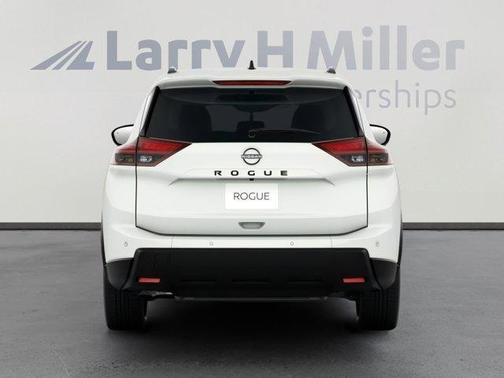 Pearl 2026 Nissan Rogue Dark Armor