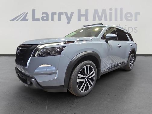 2025 Nissan Pathfinder Platinum