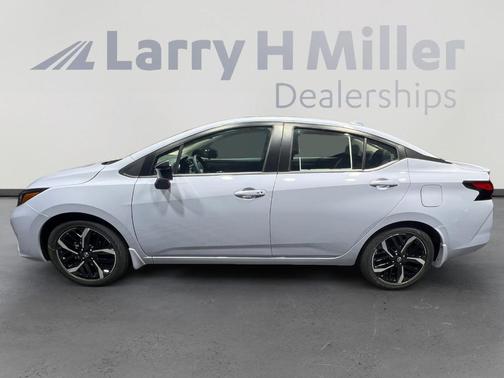 2025 Nissan Versa 1.6 SR