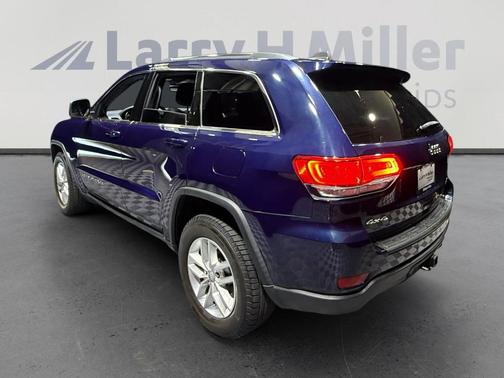 True Blue Pearlcoat 2017 Jeep Grand Cherokee Laredo