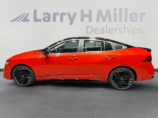 2t Emb Blk Roof 2026 Nissan Sentra SR