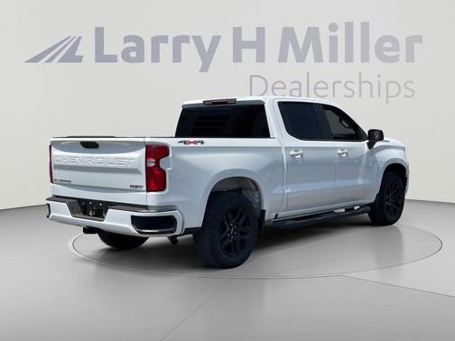 Summit White 2026 Chevrolet Silverado 1500 RST