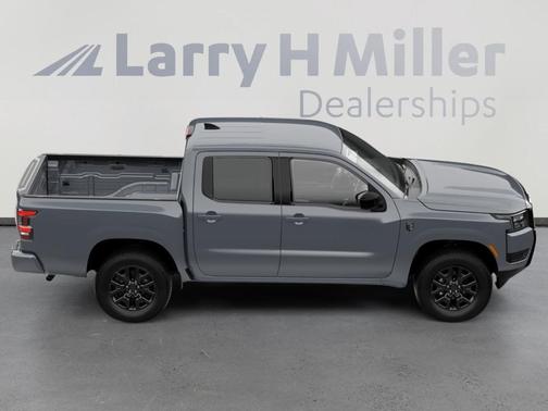 Boulder Gray Metallic 2026 Nissan Frontier SV