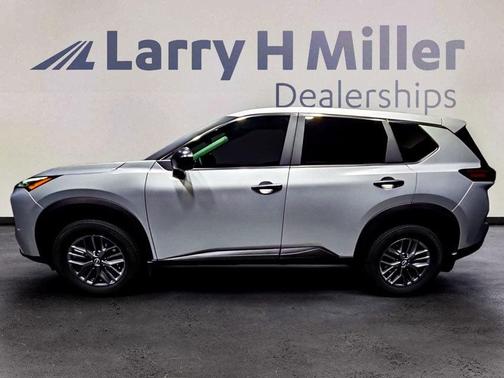 2025 Nissan Rogue S