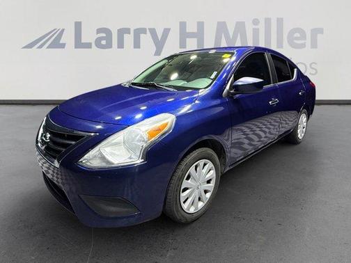 Deep Blue Pearl 2019 Nissan Versa 1.6 SV