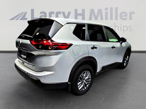 2025 Nissan Rogue S