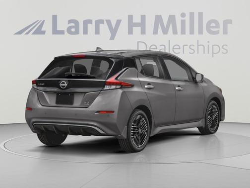 Gun Metallic 2023 Nissan Leaf SV PLUS