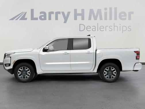 2025 Nissan Frontier SL