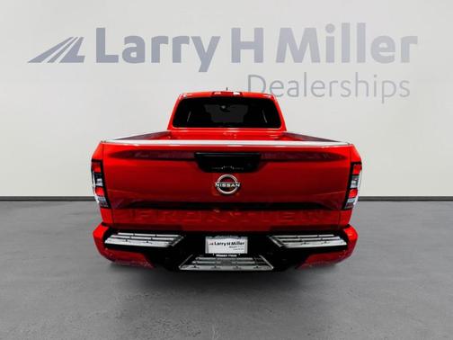 2025 Nissan Frontier SV