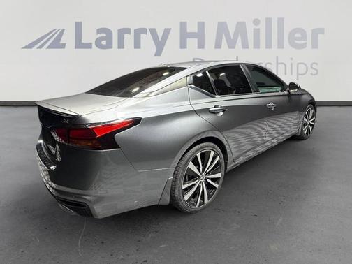 2020 Nissan Altima 2.5 SR