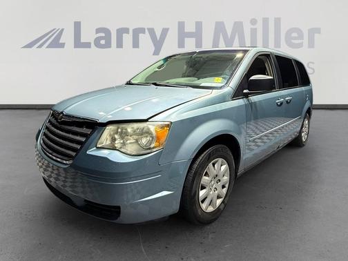 2009 Chrysler Town & Country LX