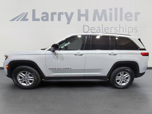 2023 Jeep Grand Cherokee Laredo