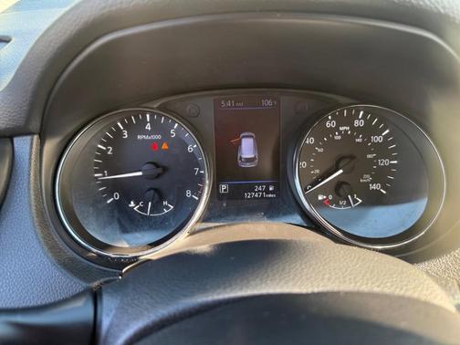 Magnetic Black 2019 Nissan Rogue S
