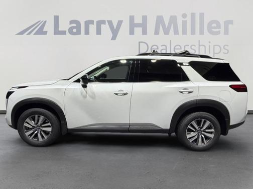 Everest White P 2026 Nissan Pathfinder SL