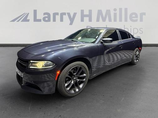 Maximum Steel Metallic 2016 Dodge Charger SE