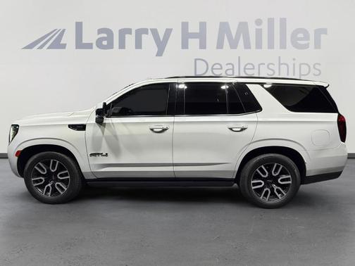 White Frost Tri-Coat 2021 GMC Yukon AT4