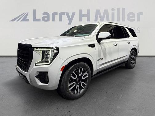 White Frost Tri-Coat 2021 GMC Yukon AT4