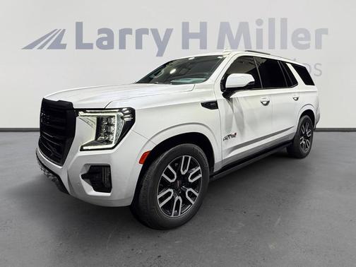 White Frost Tri-Coat 2021 GMC Yukon AT4
