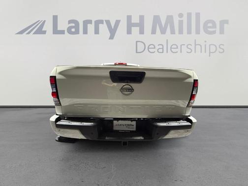 Glacier White 2026 Nissan Frontier SV