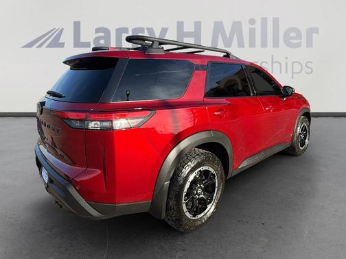 Scarlet Ember 2024 Nissan Pathfinder Rock Creek