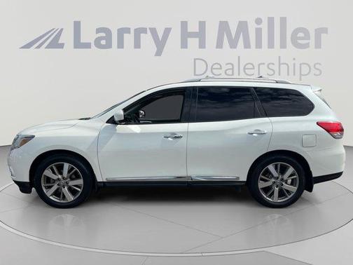Pearl White 2016 Nissan Pathfinder Platinum
