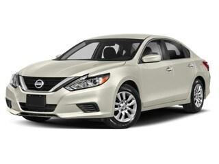 Glacier White 2018 Nissan Altima 2.5 SV