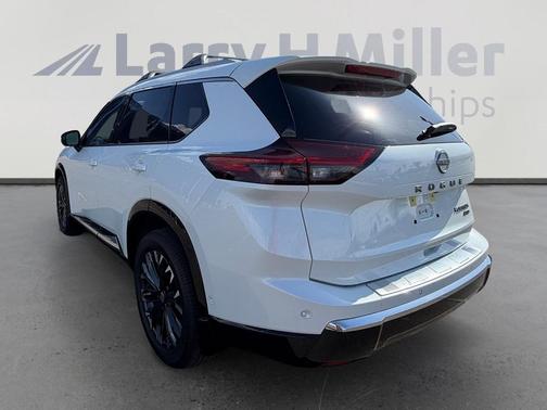 Everest White P 2025 Nissan Rogue Platinum