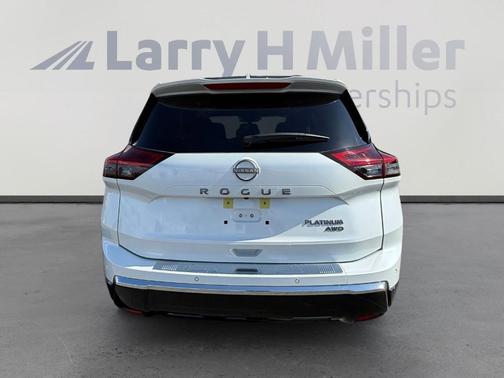Everest White P 2025 Nissan Rogue Platinum