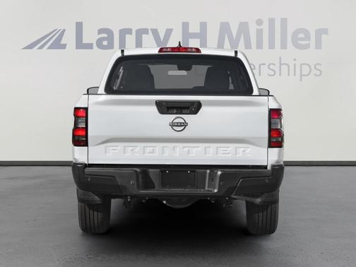 Green 2026 Nissan Frontier SV