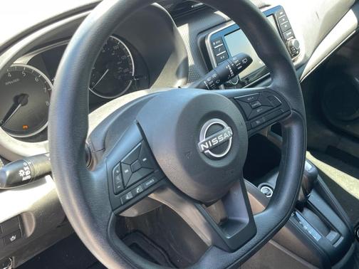 Fresh Powder 2025 Nissan Kicks Play S