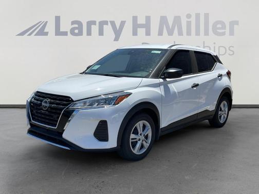 Fresh Powder 2025 Nissan Kicks Play S