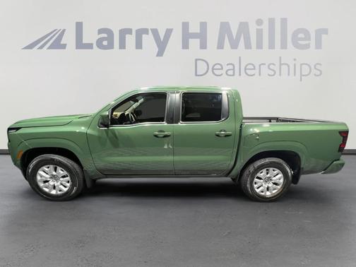 2022 Nissan Frontier SV