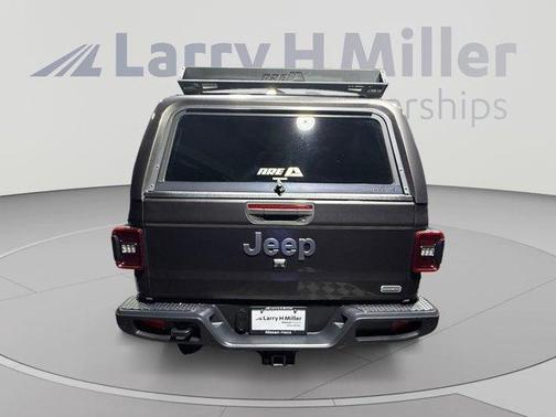 Granite Crystal Clearcoat Metallic 2020 Jeep Gladiator Overland
