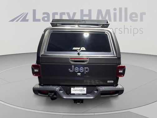 Granite Crystal Clearcoat Metallic 2020 Jeep Gladiator Overland