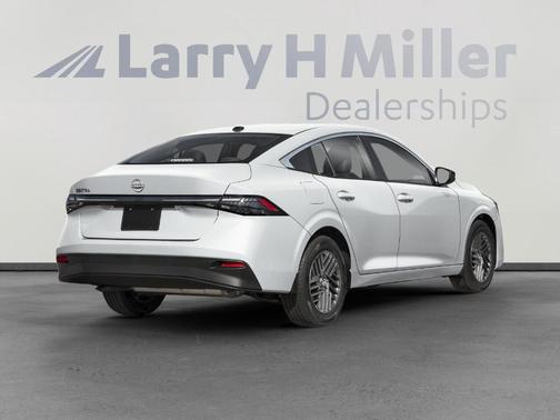 Aspen White 2026 Nissan Sentra SL