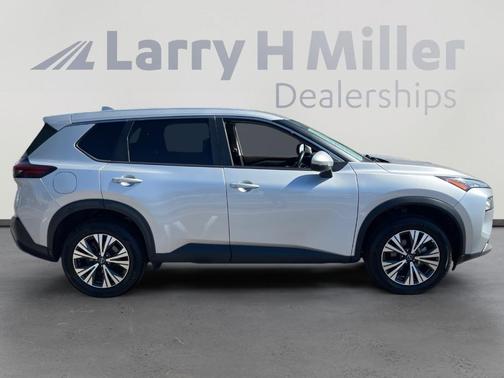 Brilliant Silver Metallic 2022 Nissan Rogue SV