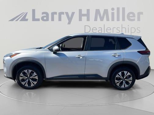 Brilliant Silver Metallic 2022 Nissan Rogue SV