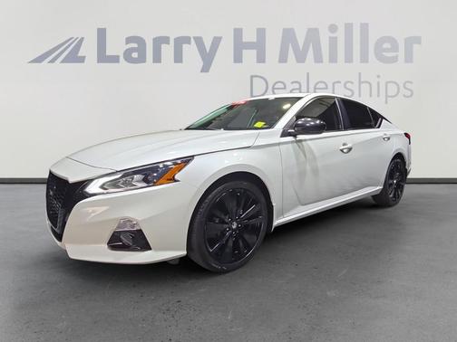 2022 Nissan Altima 2.5 SR