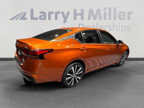 2022 Nissan Altima 2.5 SR