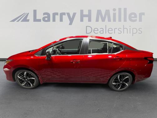 2025 Nissan Versa 1.6 SR