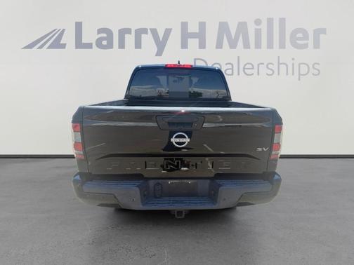 Black 2023 Nissan Frontier SV