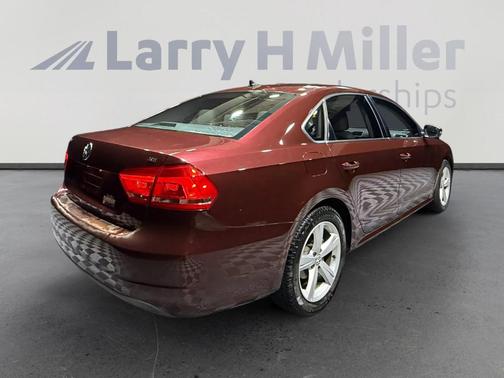 Opera Red Metallic 2012 Volkswagen Passat 2.5 SE