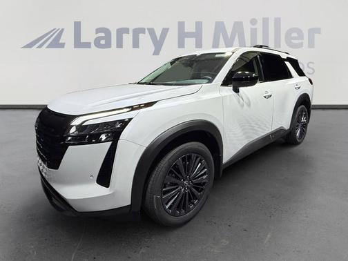 Everest White P 2026 Nissan Pathfinder SL